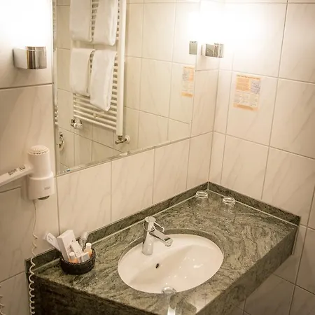 Hotel Hellers Krug 3*